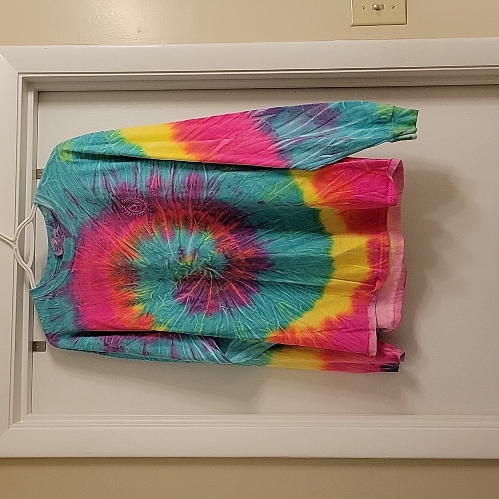 Long sleeved tshirt